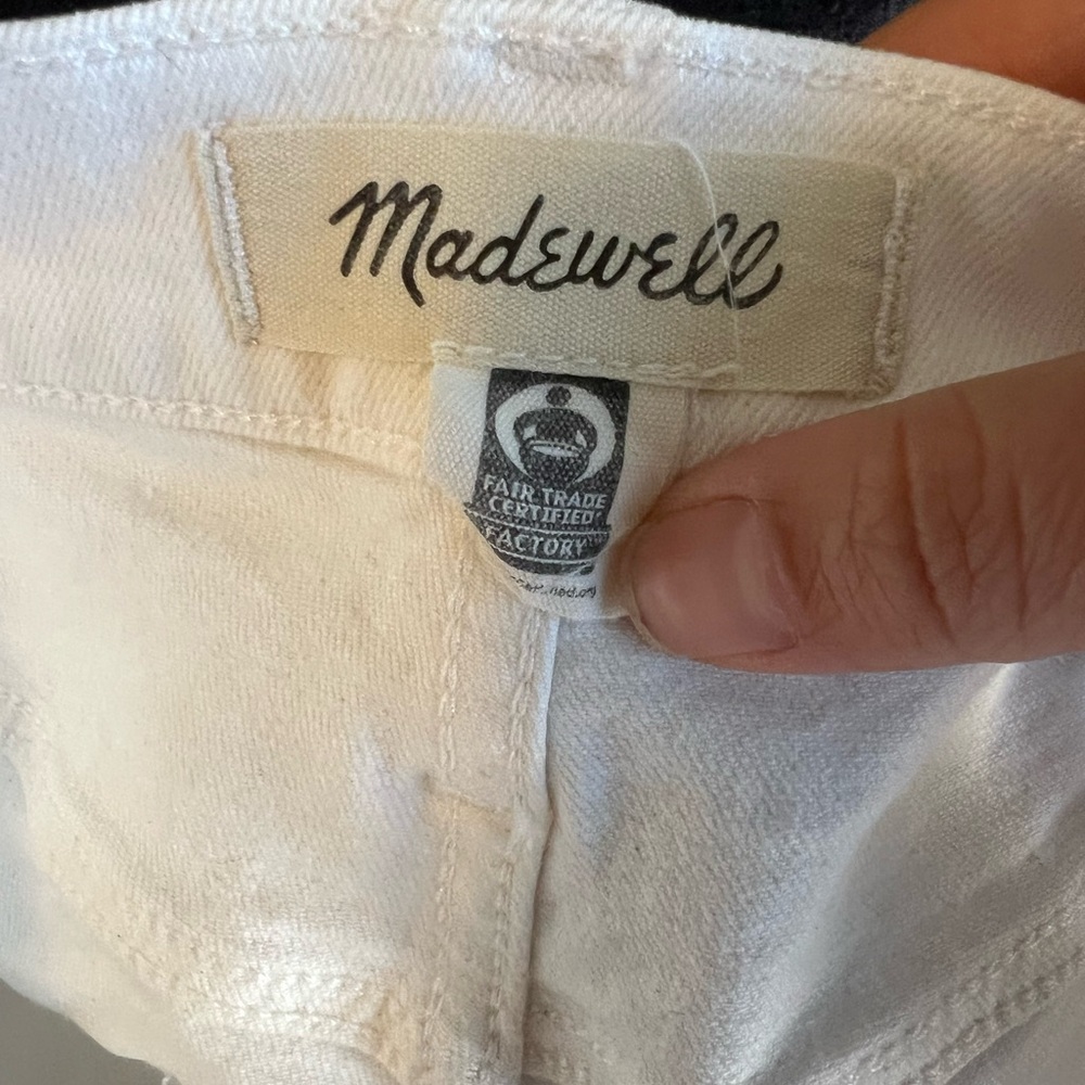 Madewell Flea Market Flare White high-waisted jeans - Picture 9 of 10